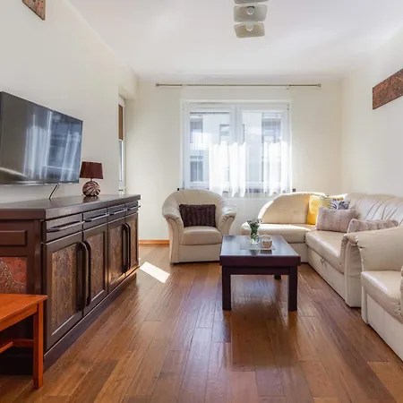 Klimatyczny W Kolobrzegu Z Balkonem I Wanna By Renters Διαμέρισμα