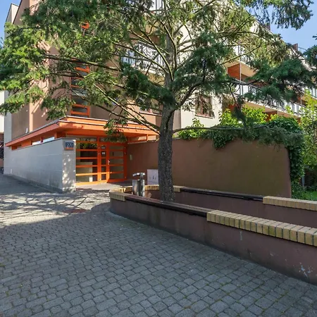 Klimatyczny W Kolobrzegu Z Balkonem I Wanna By Renters Διαμέρισμα